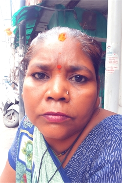 Aasha Devi - Part time Baby Sitter in Azadpur in Delhi