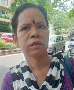 Asha - Part time Cleaner and Baby Sitter in Harkesh Nagar in Delhi