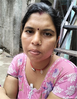 Asha Devi - Part time Cleaner and Cook in jj camp in Delhi