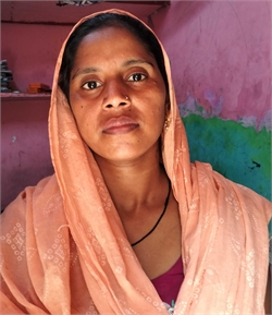 Babita - Part time Cleaner in jj camp in Delhi