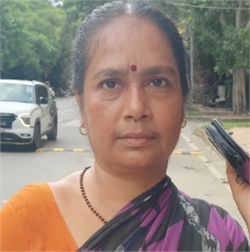 Basanti - Part time Cleaner and Cook in Kishangarh in Delhi