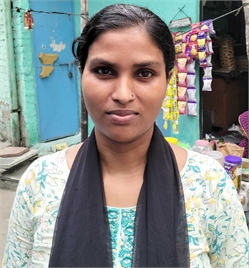 Bavita - Part time Cleaner and Baby Sitter in Timarpur in Delhi
