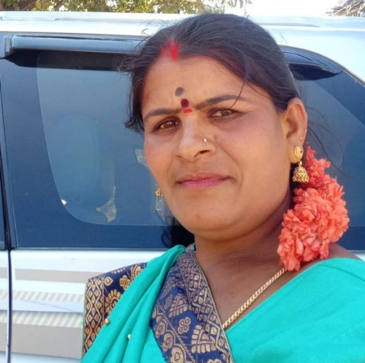 Indhumathi - Part time Baby Sitter in Electronic City in Bangalore Bengaluru