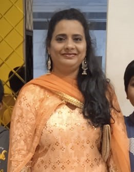 Sangeeta Jhadhv - Part time Cook and Baby Sitter in malad west in Mumbai