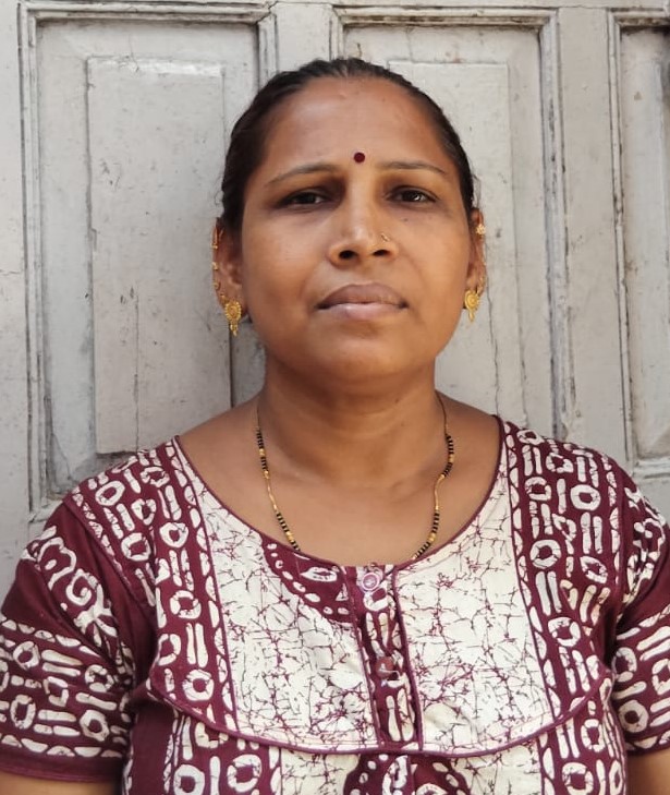 Lata Kishore Tambe - Part time Cleaner and Cook in Santacruz East, in Mumbai