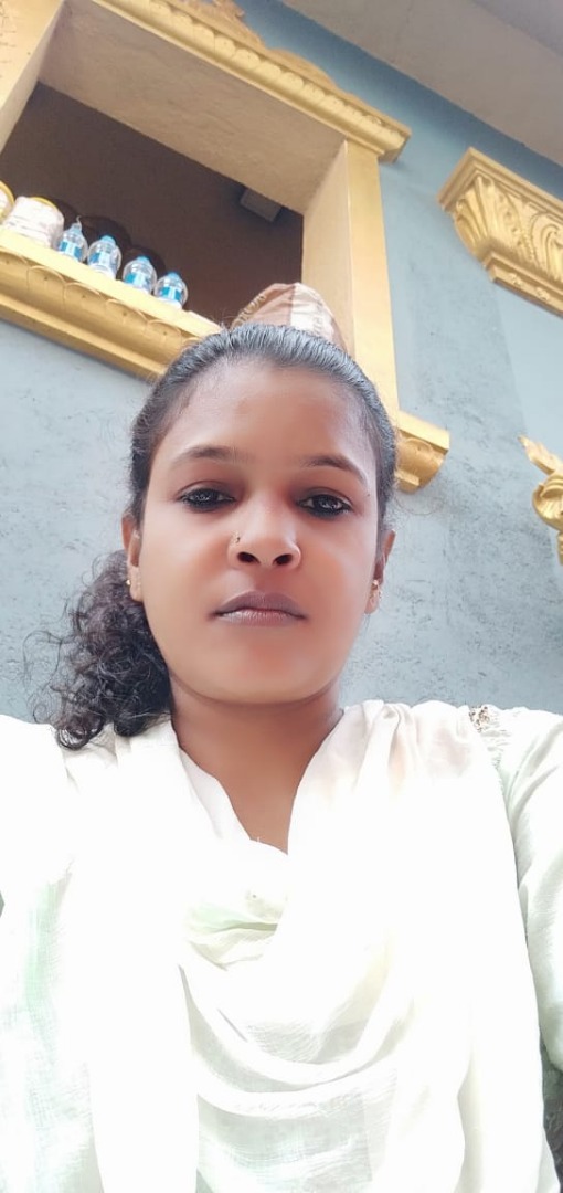 Nillu Ansari - Part time Cleaner and Cook in Bandra West in Mumbai