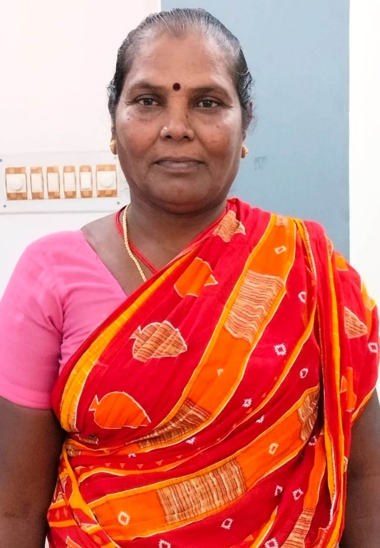 Neelavathi - Full time Cleaner and Cook and Patient Care and Elderly Care in Wilson Garden in Bangalore Bengaluru