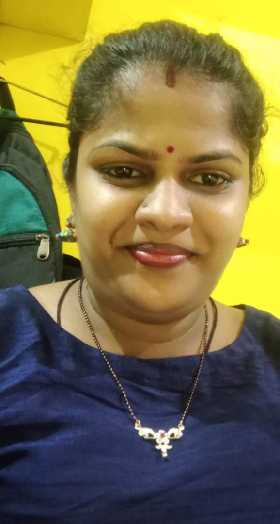 Pushpa Rajak - Part time Cleaner and Cook and Baby Sitter in Khar West in Mumbai