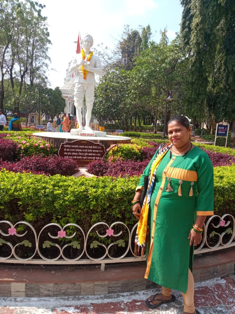 Meera Vishal Daevwshi - Part time Cleaner and Cook and Baby Sitter in Ulhasnagar in Mumbai