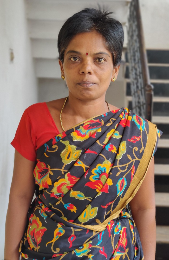 R Lakshmi - Full time Cleaner and Cook and Patient Care and Elderly Care and Baby Sitter in Wilson Garden in Bangalore Bengaluru