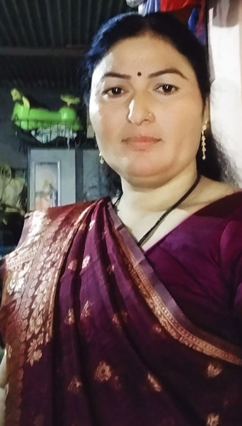 Alka kathure - Part time Cleaner and Cook in hadpasr in Pune