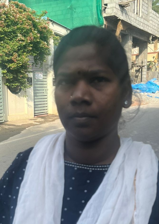 Meena - Part time Cleaner and Cook in Hennur Gardens in Bangalore Bengaluru