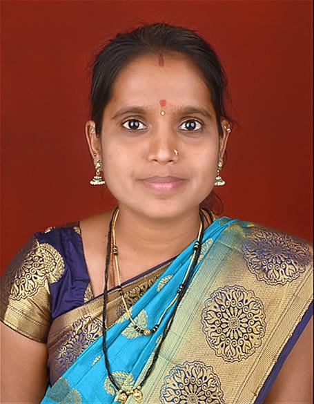 Vandana Malhade - Part time Baby Sitter in Warje in Pune
