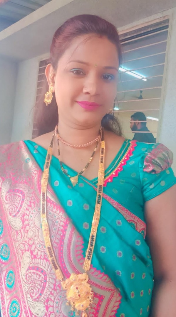 Mayuri haresh adhikari - Part time Cleaner and Cook and Patient Care and Elderly Care and Baby Sitter in dombivali east in Mumbai