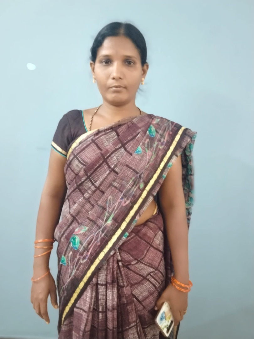 Gundepogula Madavi - Full time Cleaner and Cook and Baby Sitter in Wilson garden in Bangalore Bengaluru