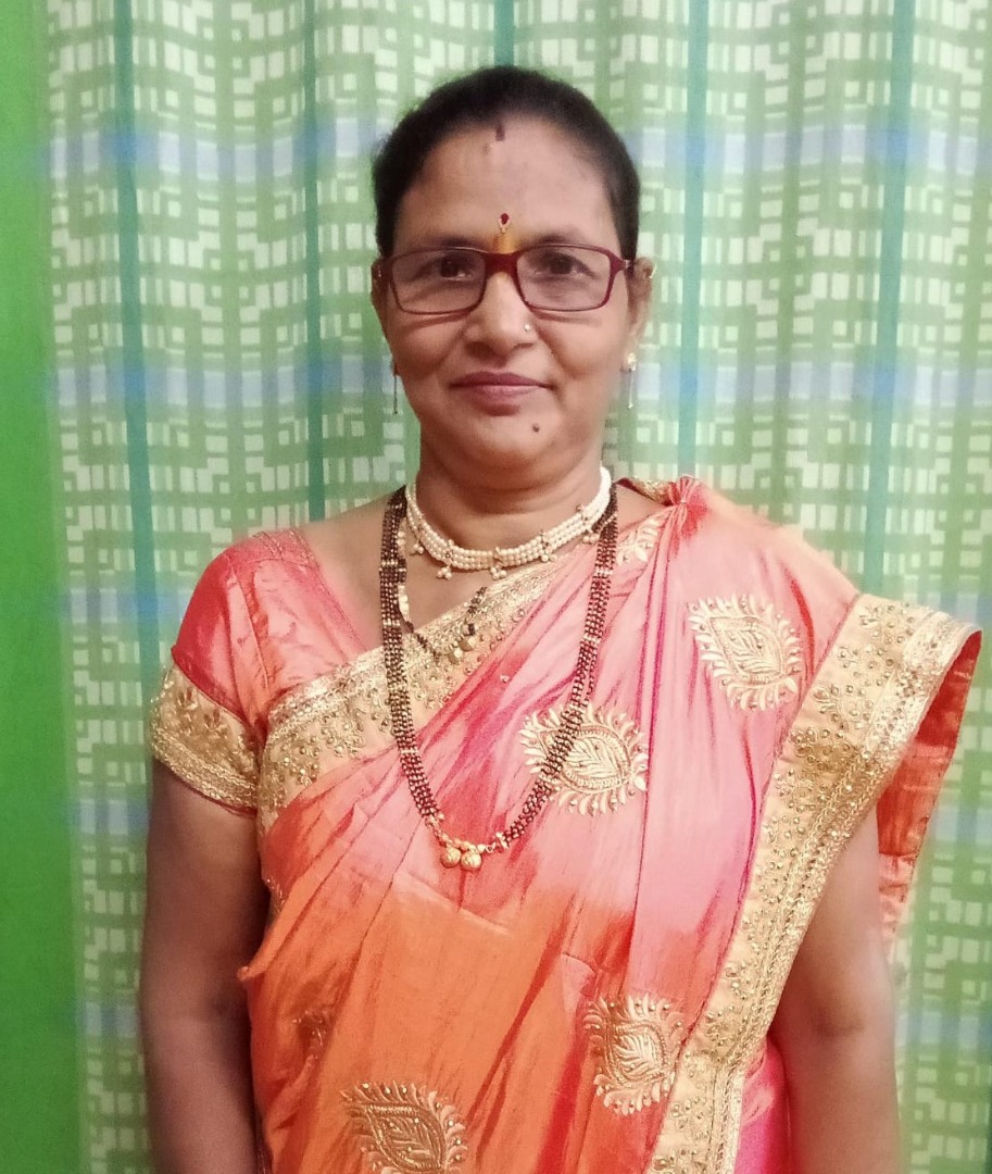 Dipali Dilip Dareyar - Part time Cleaner and Cook and Baby Sitter in Worli in Mumbai