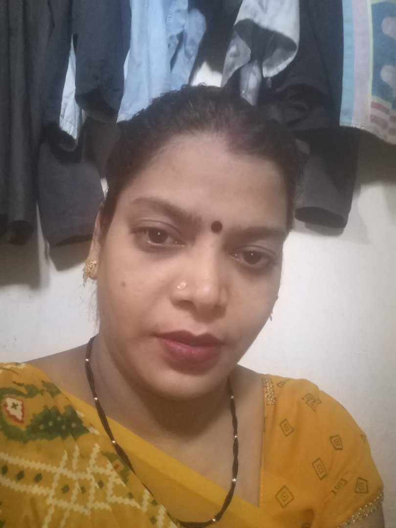 Geeta Vishvarma - Part time Cleaner and Cook and Baby Sitter in Kandivali East in Mumbai
