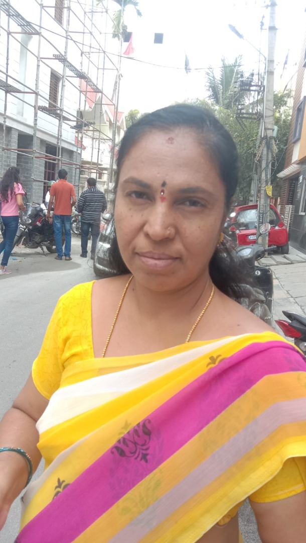 Jayalakshmi - Part time Baby Sitter in S.G. Palya in Bangalore Bengaluru