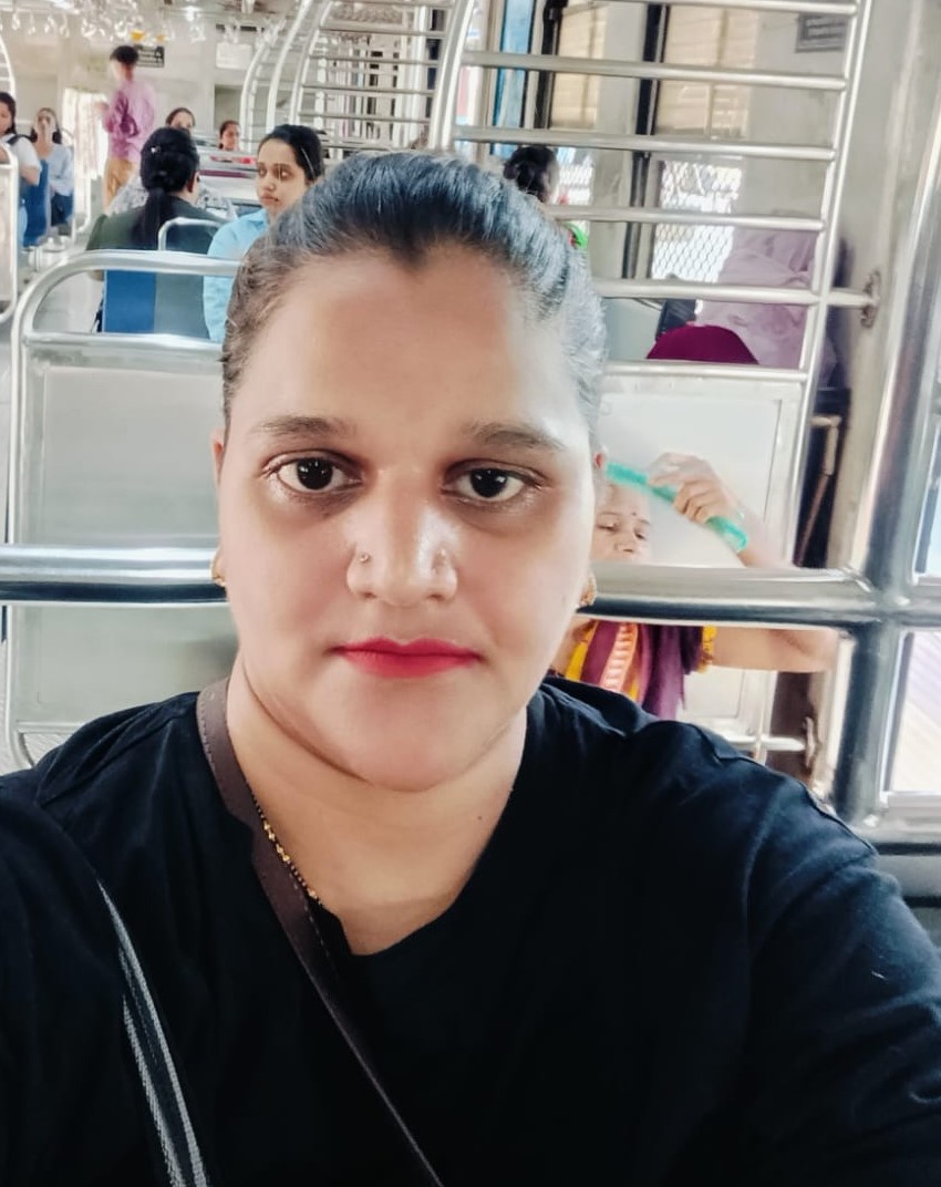 Reena  Sangeet Kamble