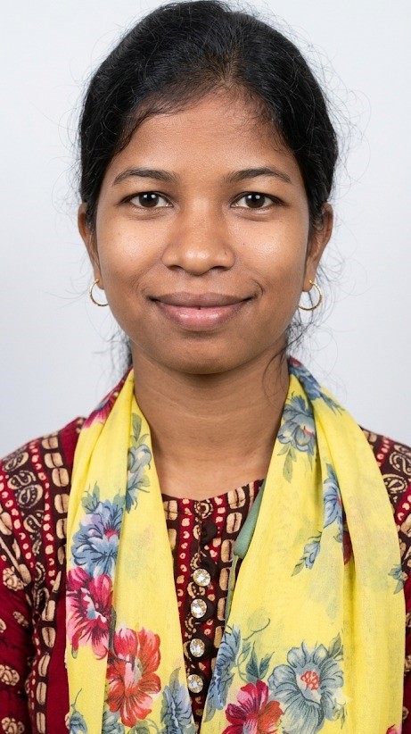 Rekha Singh - Full time Cleaner and Cook in Malad West in Mumbai