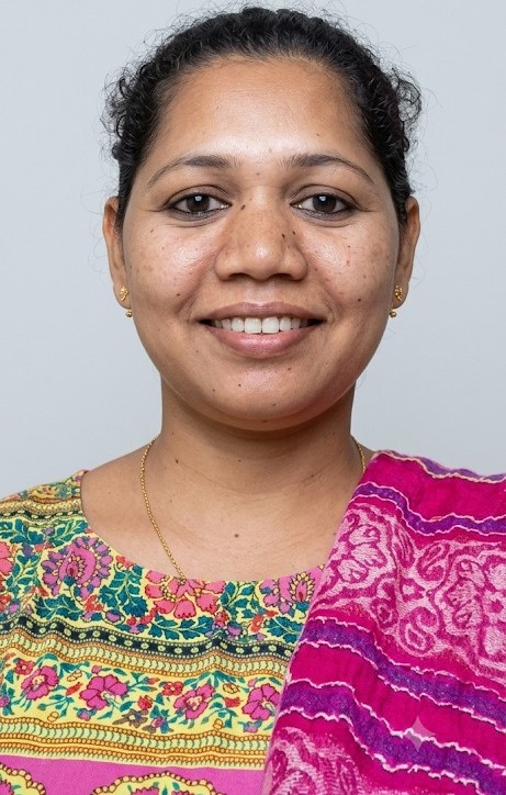 Fridolina Dungdung - Full time Cleaner and Baby Sitter in Khar in Mumbai