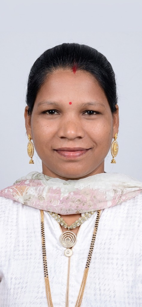 binita kullu - Full time Cleaner and Baby Sitter in andheri in Mumbai