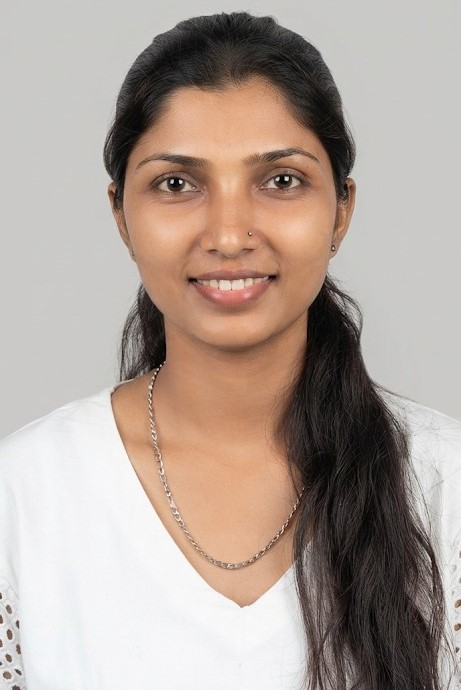 Tara chaudhari - Full time Baby Sitter in Malad in Mumbai