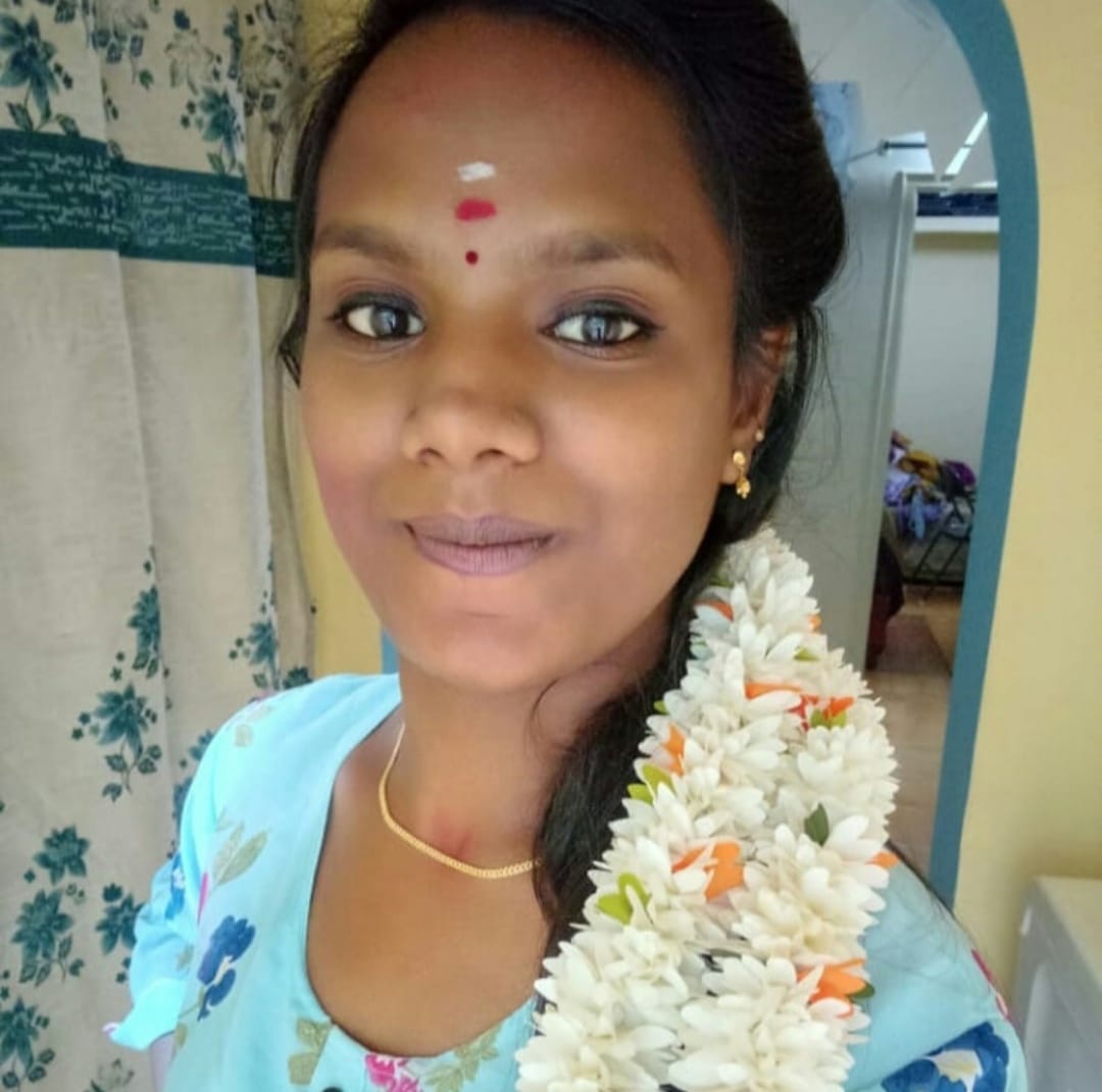 Pavithra - Full time Baby Sitter in D J Halli in Bangalore Bengaluru