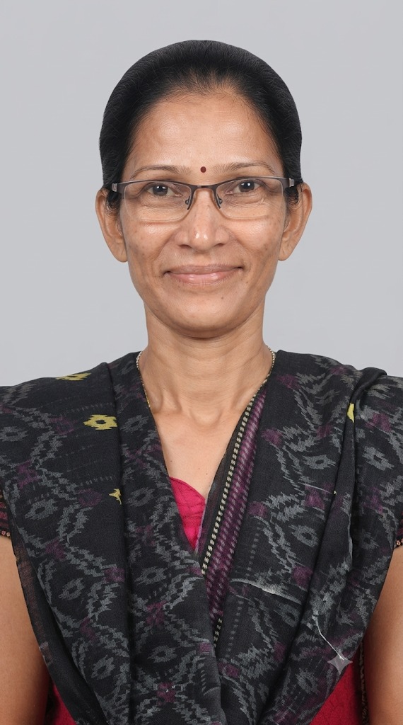 Chaya Mahadik - Full time Cleaner and Patient Care and Elderly Care in Ghatkopar West in Mumbai