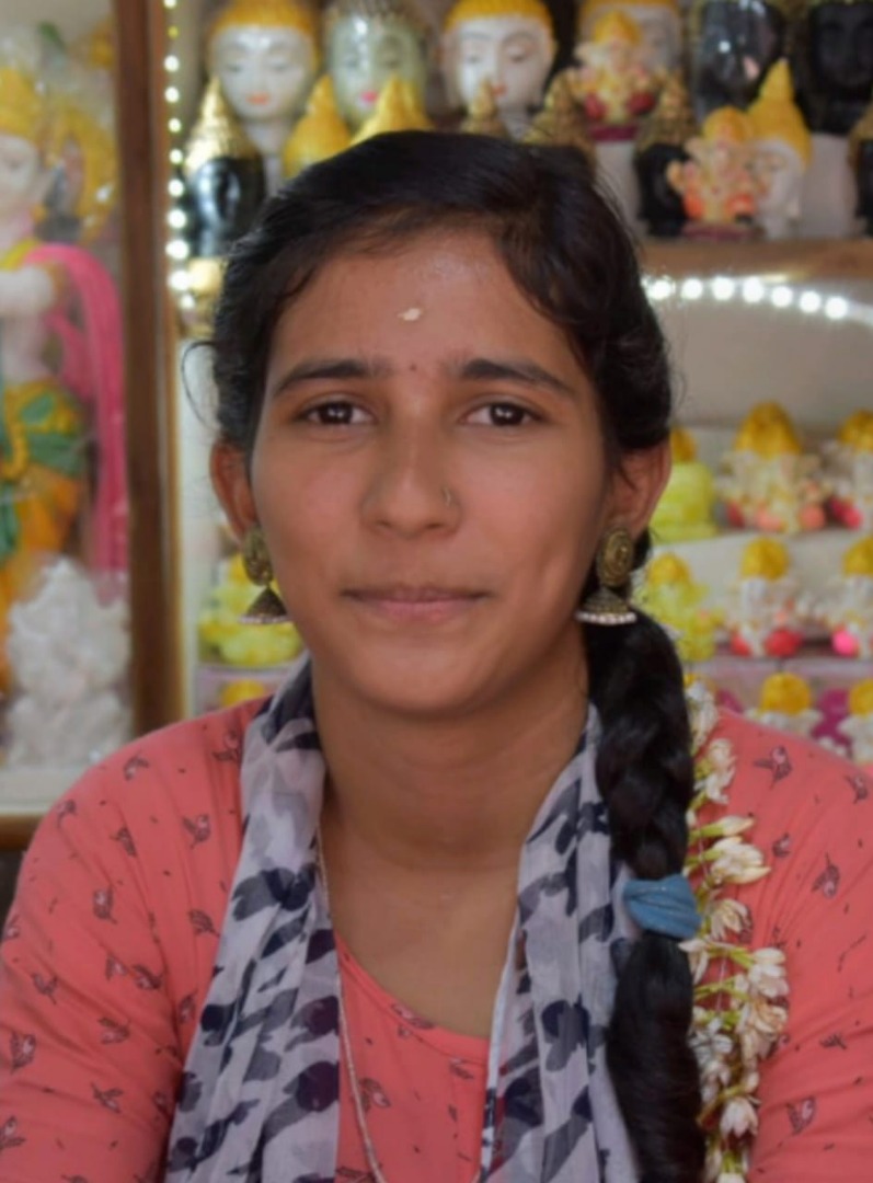 Pavithra Dhaku Marathi - Full time Cleaner and Baby Sitter in Soppina Hosalli Kumta in Bangalore Bengaluru