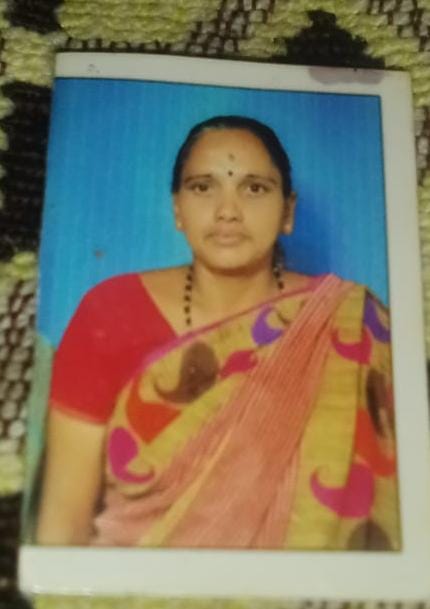 Shoba - Full time Cook and Baby Sitter in 12th Block Nagarabhavi in Bangalore Bengaluru
