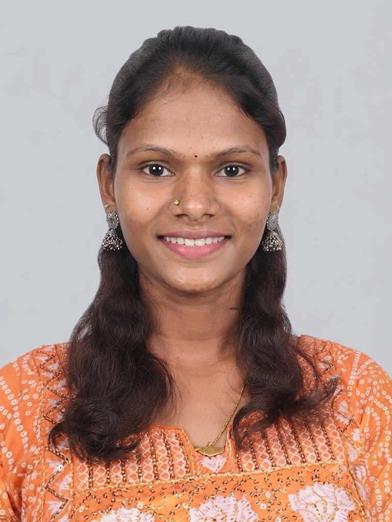 Aishwarya sunil mandavkar - Part time Cleaner and Baby Sitter in Malad East in Mumbai