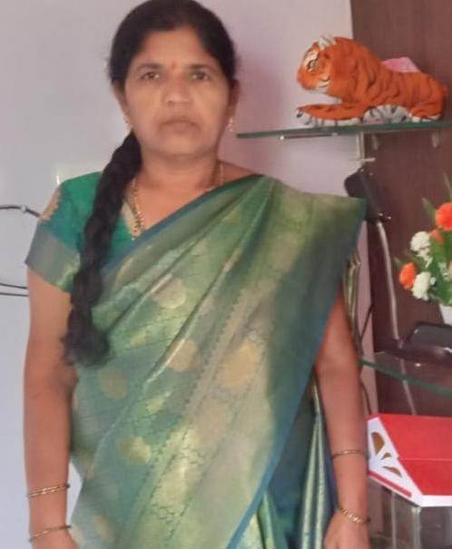BORAMMA - Full time Cleaner and Cook and Baby Sitter in Thimmalapura in Davanagere