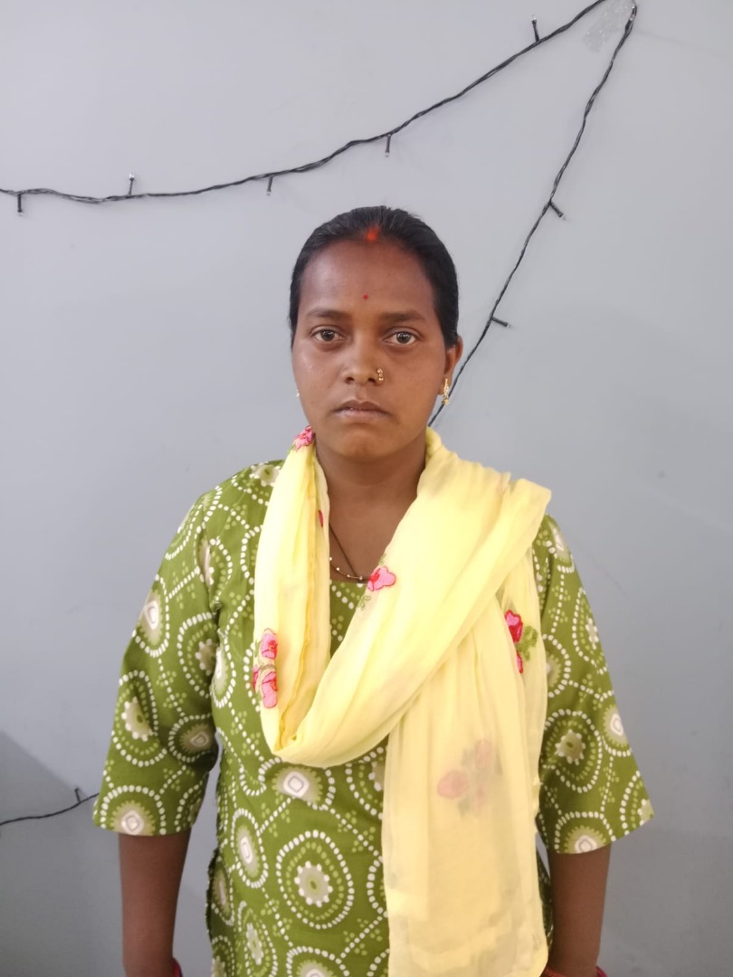 Saraswati Oraon - Full time Cleaner and Baby Sitter in Wilson Garden in Bangalore Bengaluru