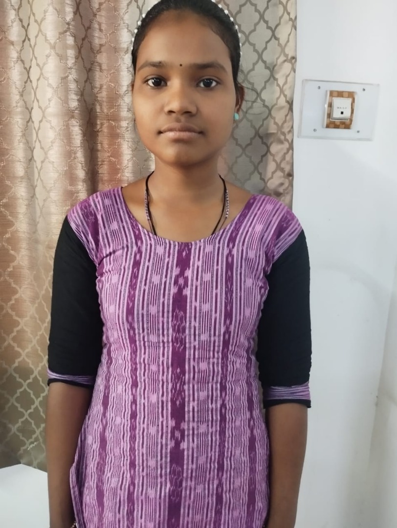 Jharana Khadia - Full time Cleaner and Baby Sitter in Paharsrigida in Bargarh