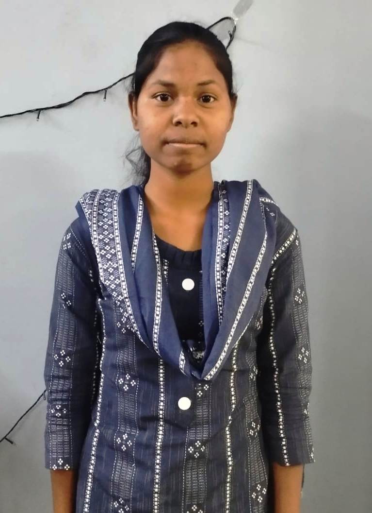Seema Barja - Full time Cleaner and Cook and Baby Sitter in Wilson Garden in Bangalore Bengaluru