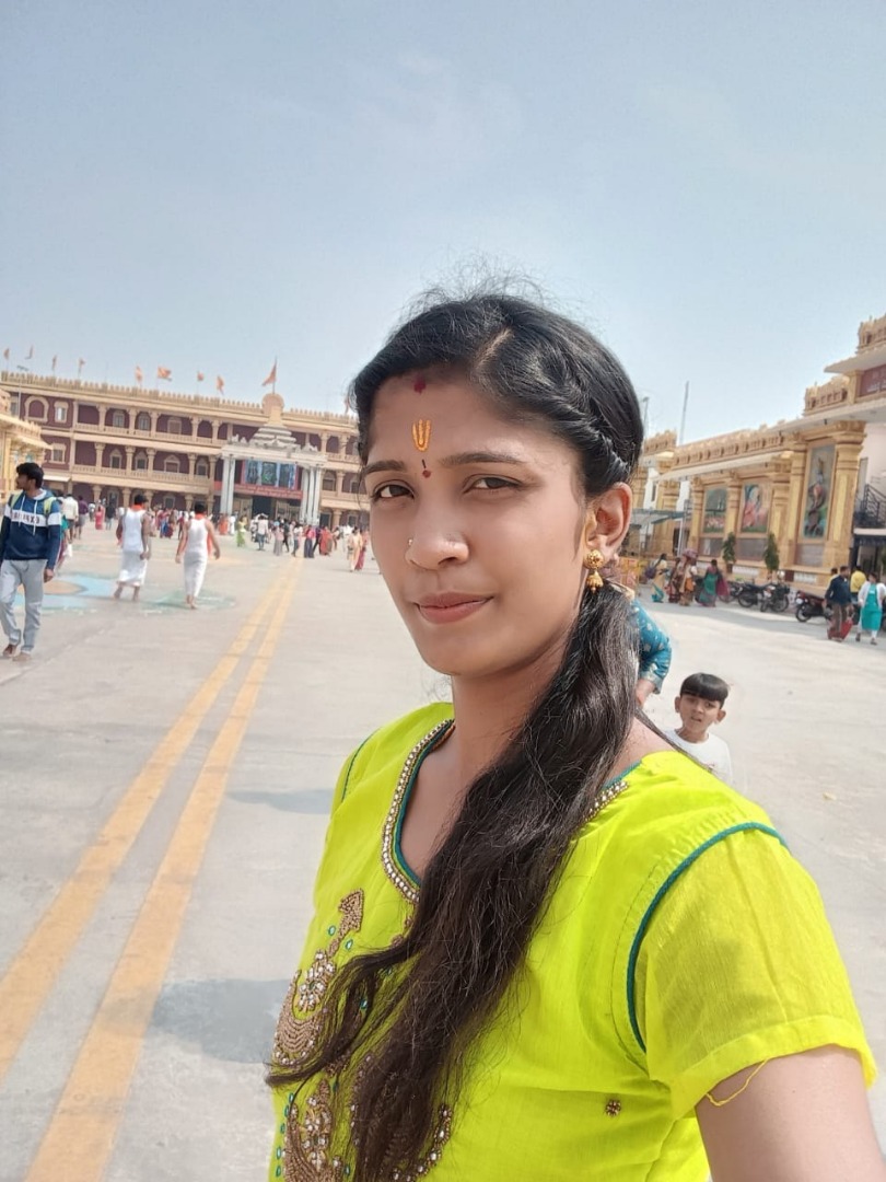 Latha M  R - Part time Cook in Jaraganahalli Cross in Bangalore Bengaluru