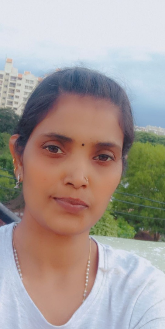 Selvi - Part time Cleaner and Cook in Bommanahalli in Bangalore Bengaluru