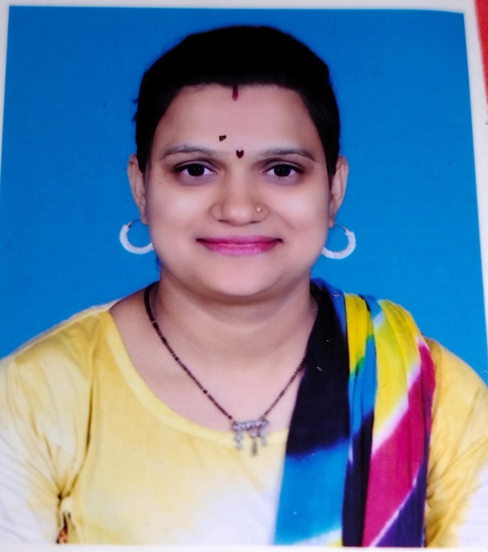 Minakshi Sunil Kachre - Part time Baby Sitter in khalapur Lohop in Raigad