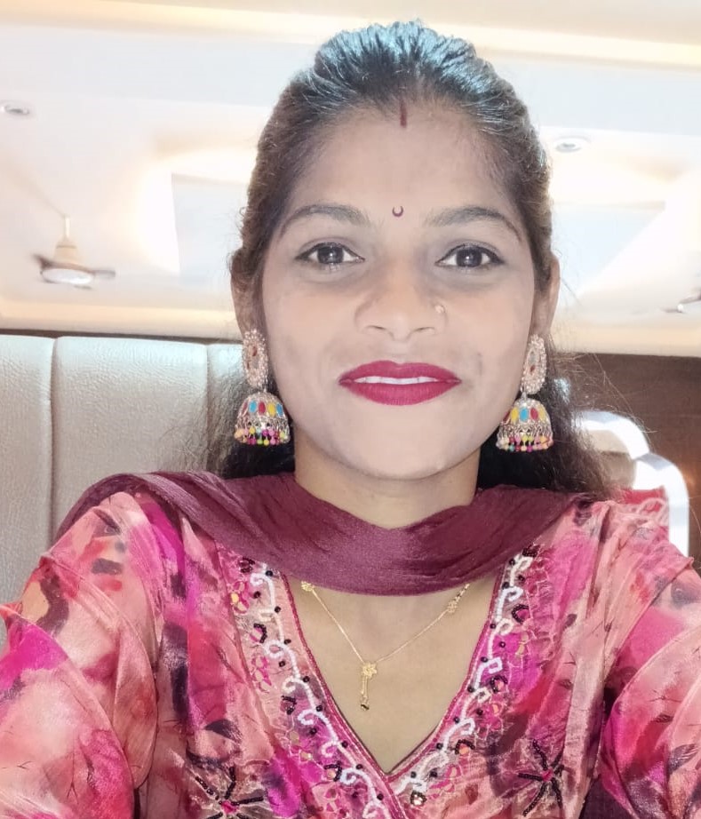 Swati gakowide - Part time Baby Sitter in Warje in Pune