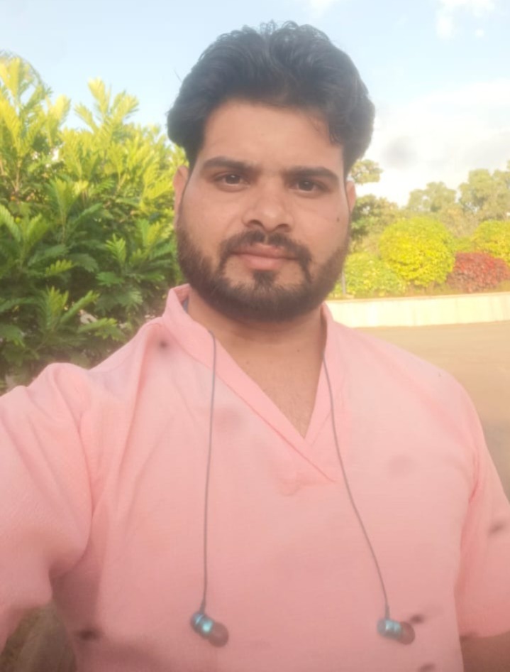 Ghanendra - Full time Cook in Tikamgarh in Tikamgarh