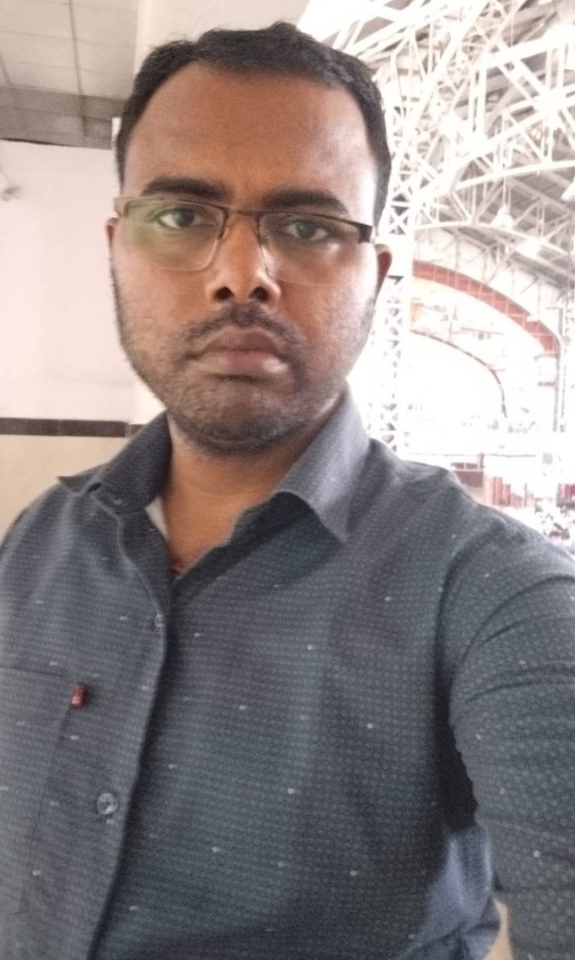 Lalbabu Safi - Full time Cleaner and Cook in Mini Bazar, Varachha in Surat