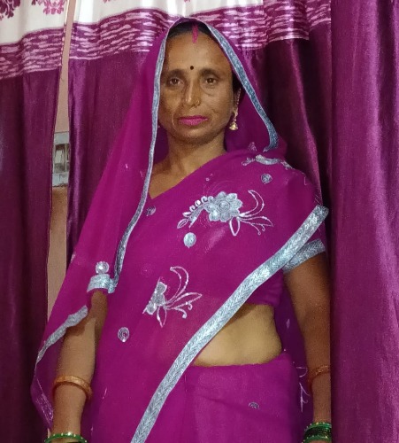 Santhosh Devi - Full time Cleaner and Baby Sitter in Bennigana Halli in Bangalore Bengaluru