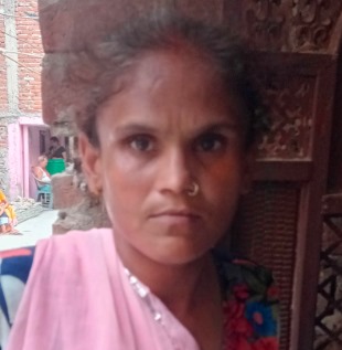 Anita - Part time Cleaner and Cook in Sangam Vihar in Delhi