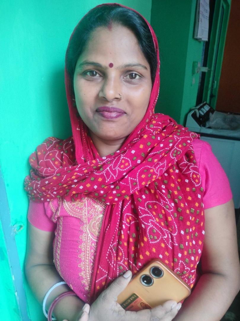 Babita sigh - Part time Cleaner and Cook in Moti Bagh in Delhi