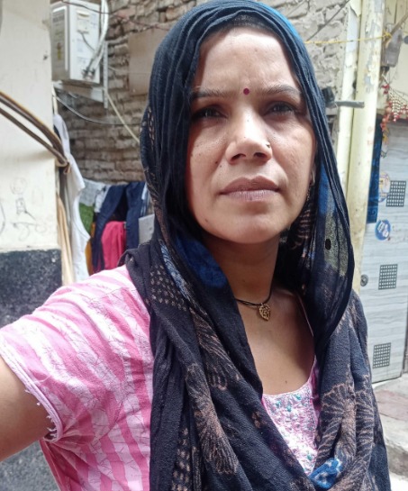 Babita - Part time Cleaner and Cook and Baby Sitter in Rama Krishna Puram in Delhi