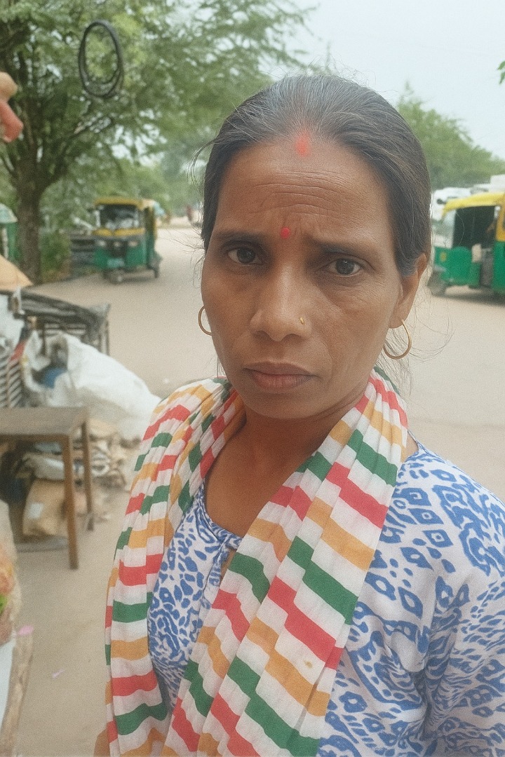 Kamla - Part time Cleaner and Cook in Rangpuri Pahari in Delhi