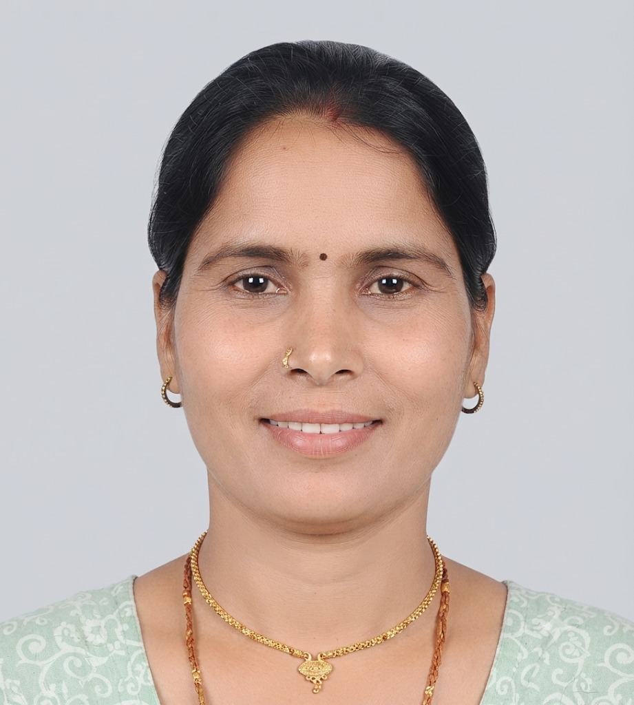 Seema Devi - Full time Baby Sitter in Naigaon West in Mumbai