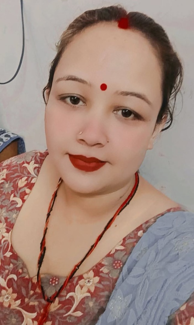 Mira Bhatt - Part time Baby Sitter in inderouri in Delhi