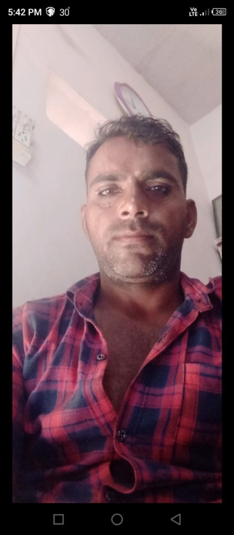 Dhanshyam - Full time Cleaner in Lower Parel in Mumbai